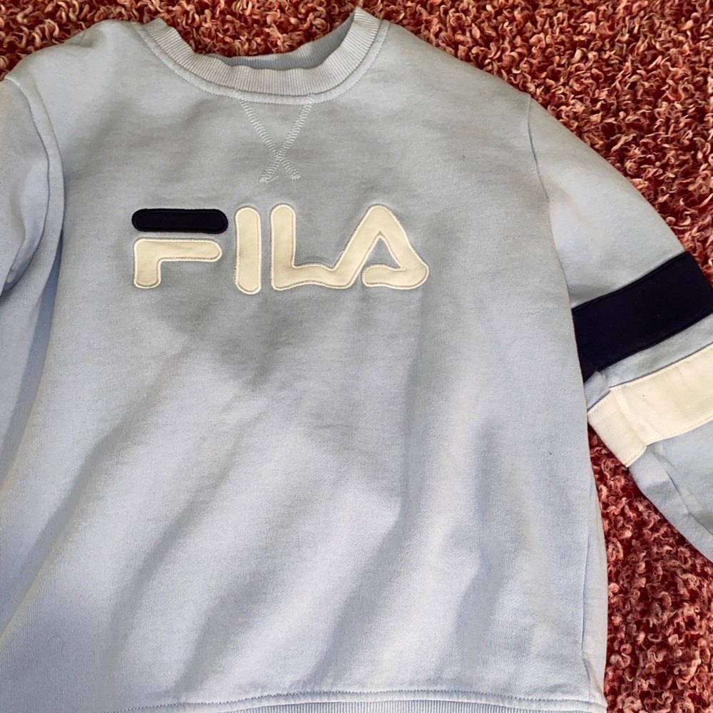 baby blue fila crew neck